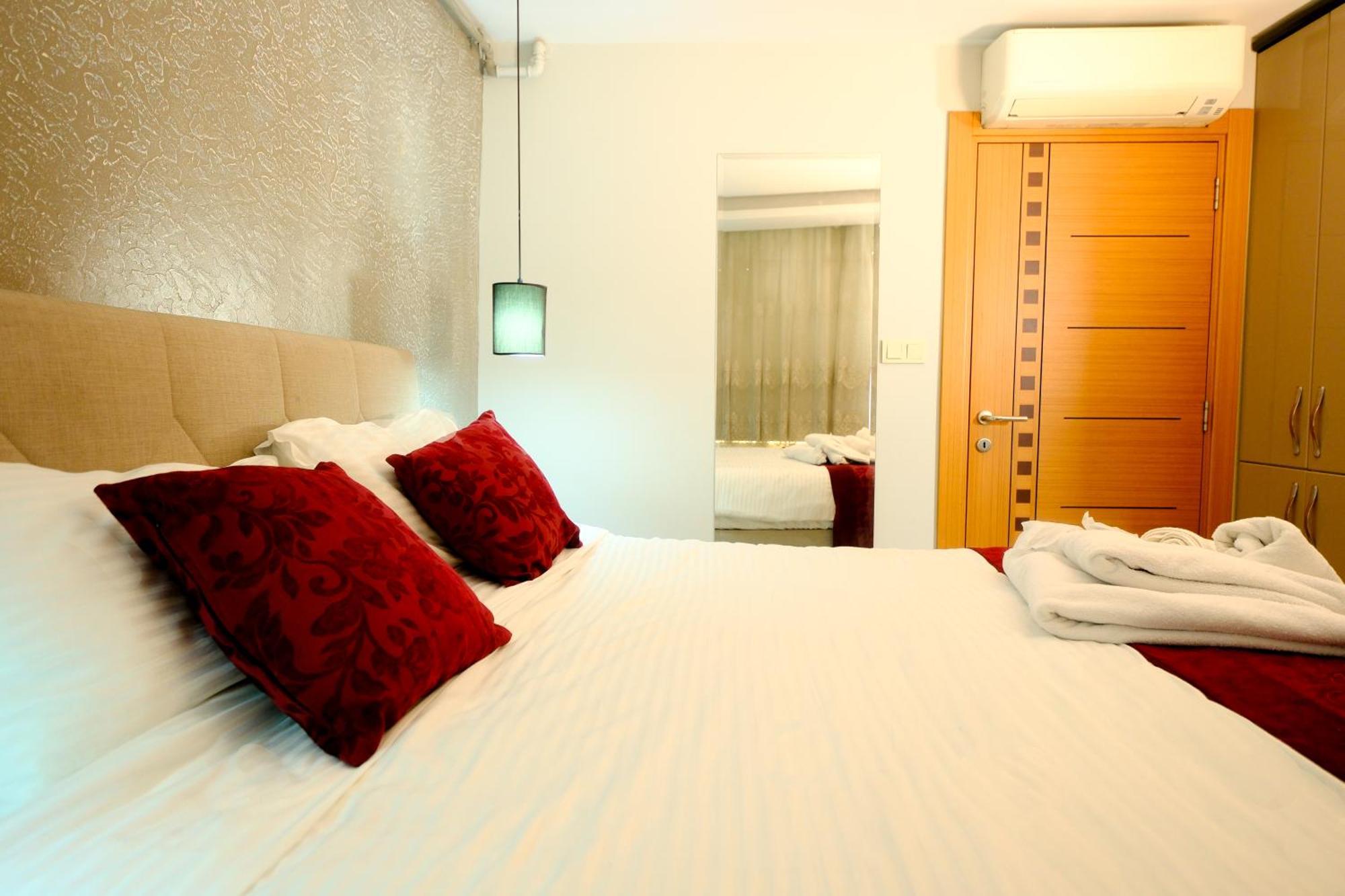 Taksim Celebi Suites Istanbul Eksteriør billede